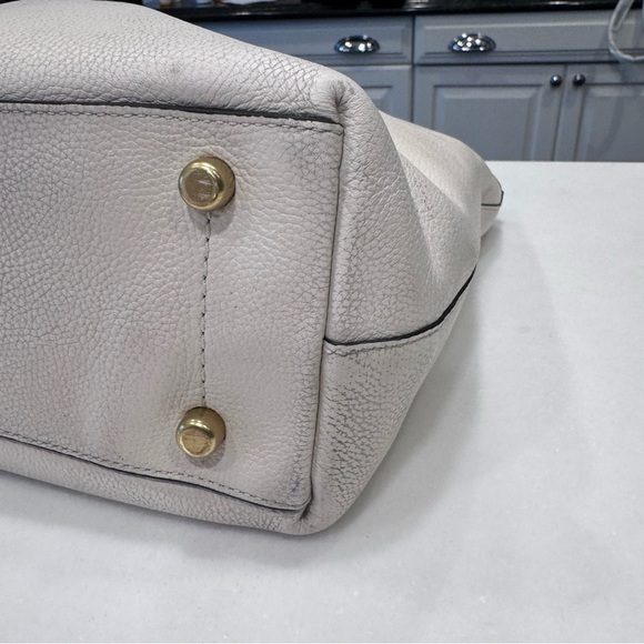 COACH Pebble Leather Taylor Medium Tote C Dangle Charm Chalk EUC - Picture 8 of 16
